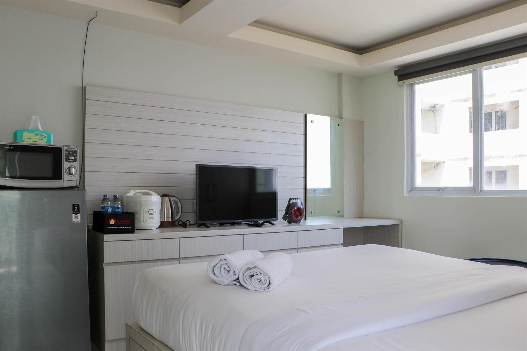 And Cozy Amethyst By Travelio * Jakarta